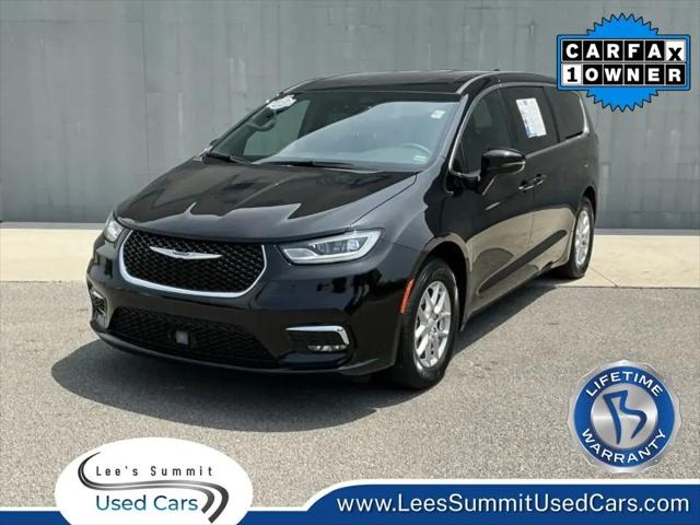 2025 Chrysler Pacifica Select for sale in Lees Summit, MO