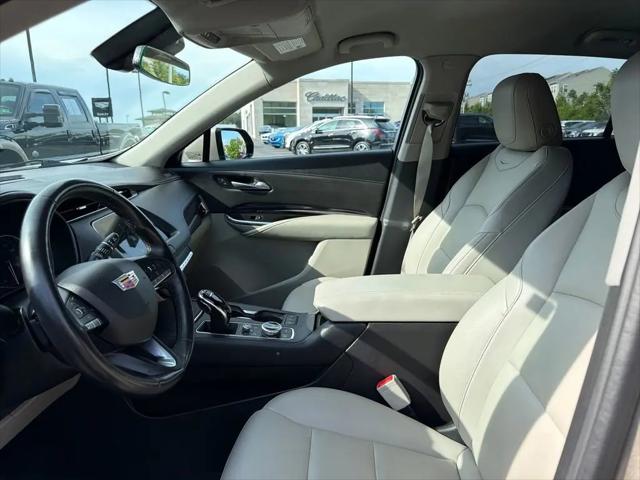 2022 Cadillac XT4 FWD Luxury