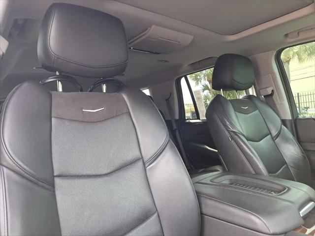 2020 Cadillac Escalade 2WD Premium Luxury