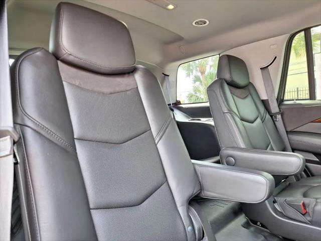 2020 Cadillac Escalade 2WD Premium Luxury