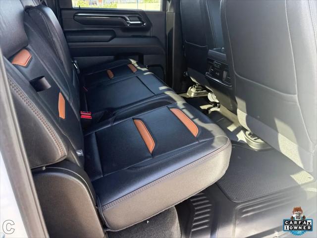 2025 GMC Sierra 2500HD 4WD Crew Cab Standard Bed AT4