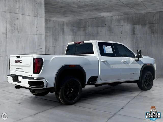 2025 GMC Sierra 2500HD 4WD Crew Cab Standard Bed AT4