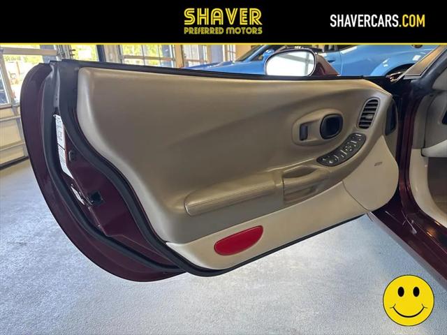 2003 Chevrolet Corvette Base