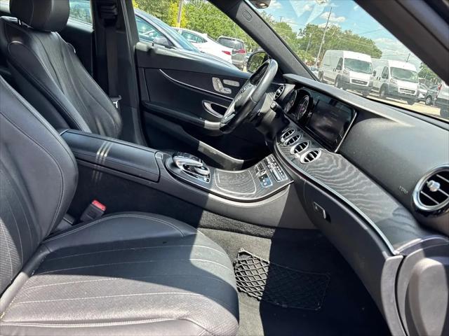 2019 Mercedes-Benz E-CLASS E 300 E 300