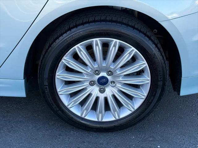 2014 Ford Fusion Hybrid SE