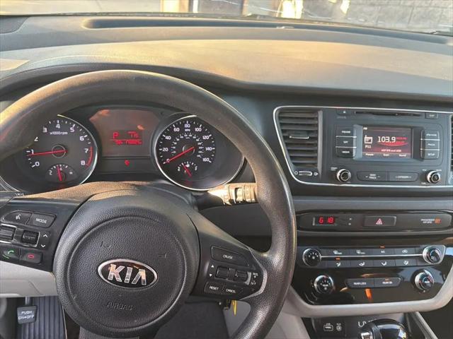 2016 Kia Sedona LX