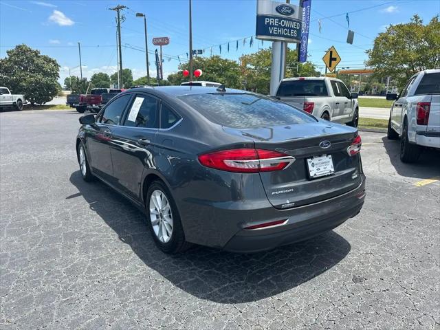 2020 Ford Fusion SE