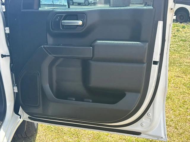 2021 Chevrolet Silverado 1500 2WD Crew Cab Short Bed Custom