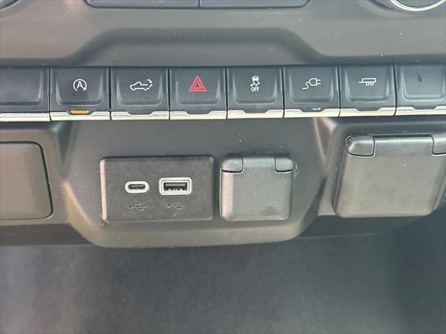2021 Chevrolet Silverado 1500 2WD Crew Cab Short Bed Custom