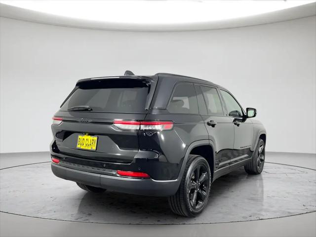 2023 Jeep Grand Cherokee Altitude 4x4