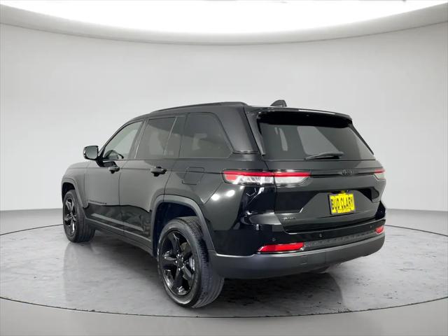 2023 Jeep Grand Cherokee Altitude 4x4