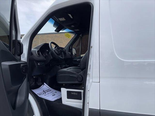 2025 Mercedes-Benz Sprinter 2500 Standard Roof 4-Cyl Diesel