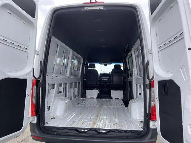 2025 Mercedes-Benz Sprinter 2500 Standard Roof 4-Cyl Diesel