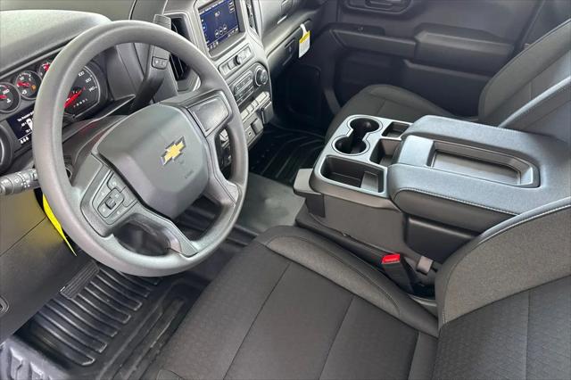 2026 Chevrolet Silverado 3500HD Double Cab, Long Bed, WT Dual Rear Wheel, RWD