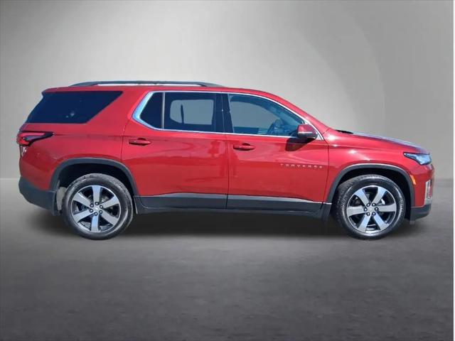 2023 Chevrolet Traverse AWD LT Leather