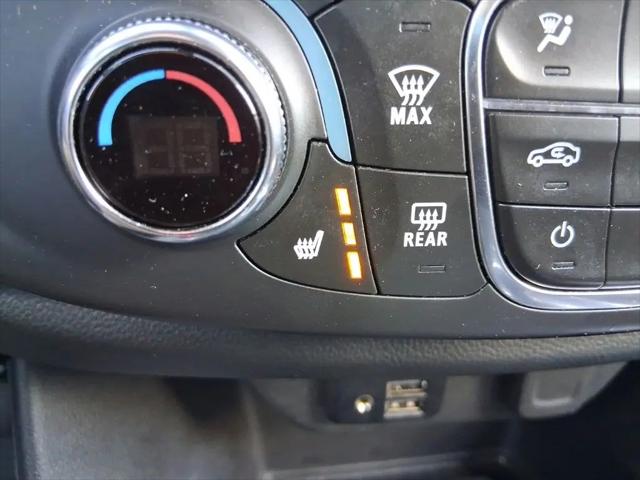 2023 Chevrolet Traverse AWD LT Leather