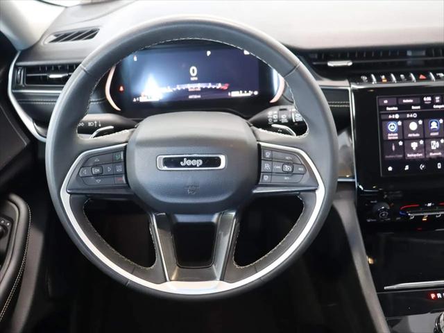 2023 Jeep Grand Cherokee L Laredo 4x4