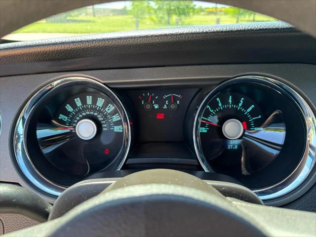 2011 Ford Mustang V6