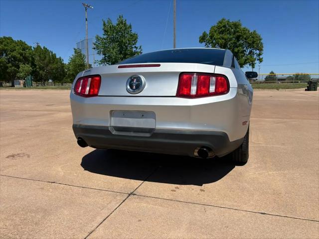 2011 Ford Mustang V6
