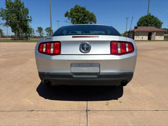 2011 Ford Mustang V6
