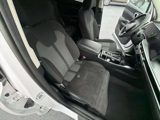 2024 Kia Sorento LX