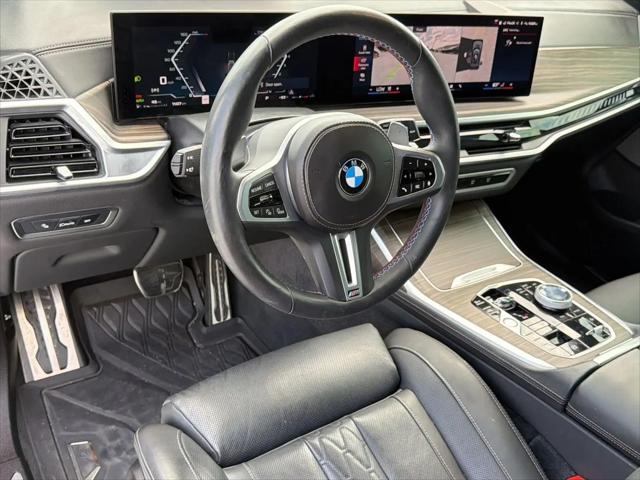 2025 BMW X7 M60i