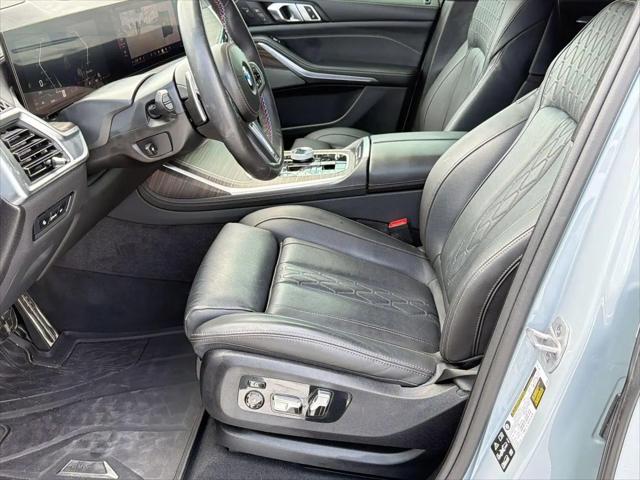 2025 BMW X7 M60i