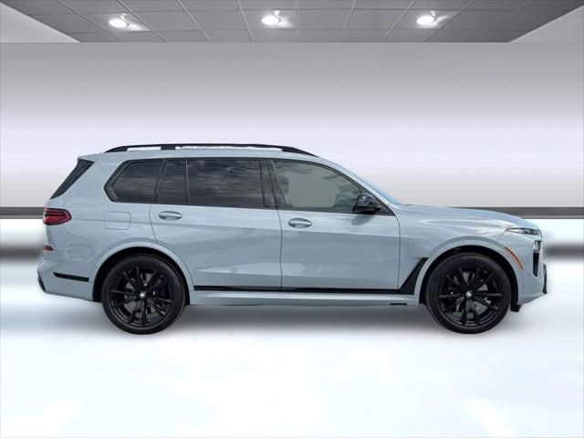 2025 BMW X7 M60i
