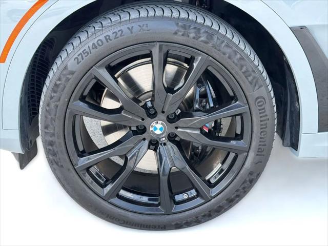 2025 BMW X7 M60i
