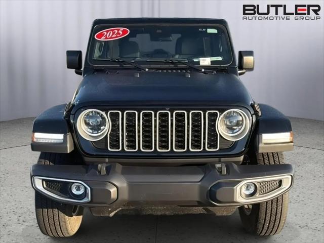 2025 Jeep Wrangler 4-Door Sahara 4x4