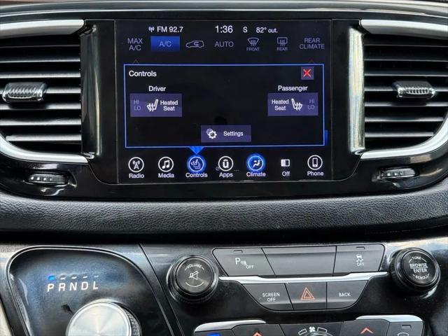 2017 Chrysler Pacifica Touring-L
