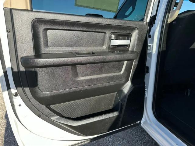 2019 Ram 3500 Tradesman Crew Cab 4x4 8' Box