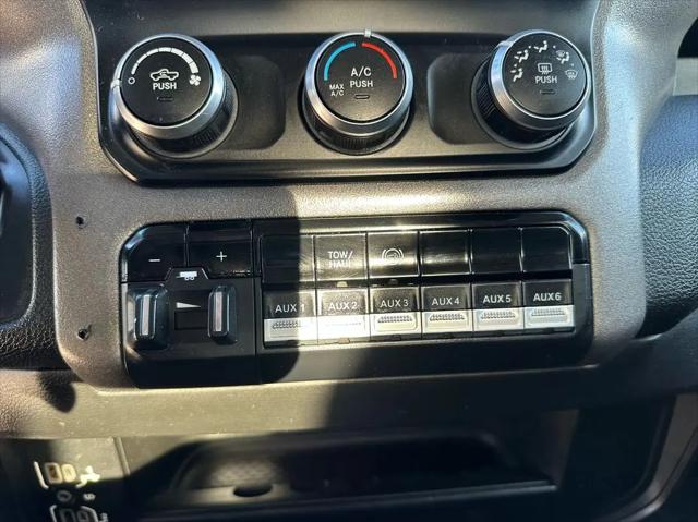 2019 Ram 3500 Tradesman Crew Cab 4x4 8' Box