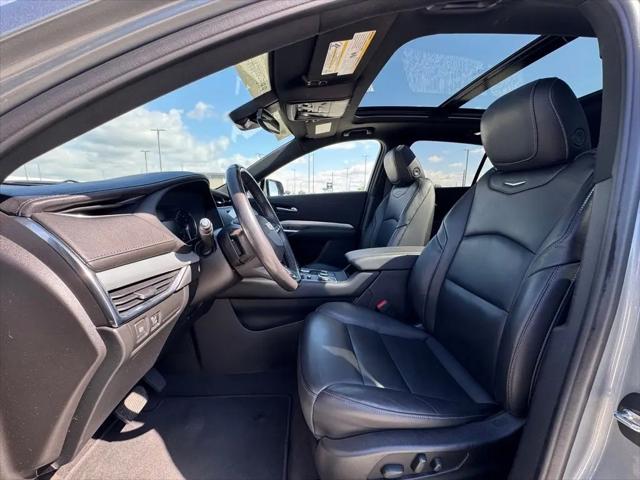 2023 Cadillac XT4 AWD Premium Luxury
