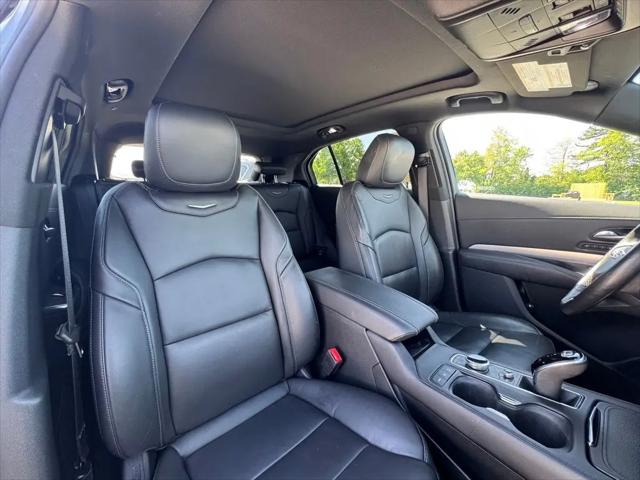 2023 Cadillac XT4 AWD Premium Luxury