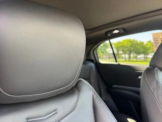 2023 Cadillac XT4 AWD Premium Luxury