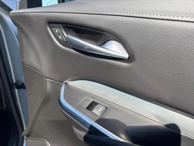 2023 Cadillac XT4 AWD Premium Luxury