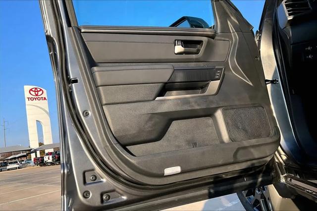2026 Toyota Tundra Platinum CrewMax 5.5' Bed