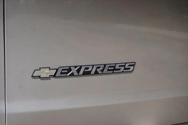 2017 Chevrolet Express Work Van