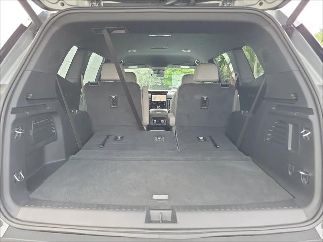 2026 GMC Acadia Elevation FWD