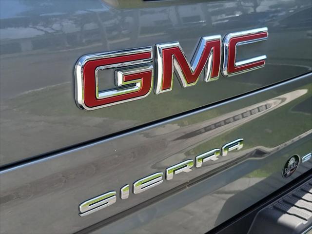 2026 GMC Sierra 1500 Crew Cab, Short Bed, SLT, RWD