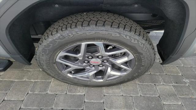 2026 GMC Sierra 1500 Crew Cab, Short Bed, SLT, RWD