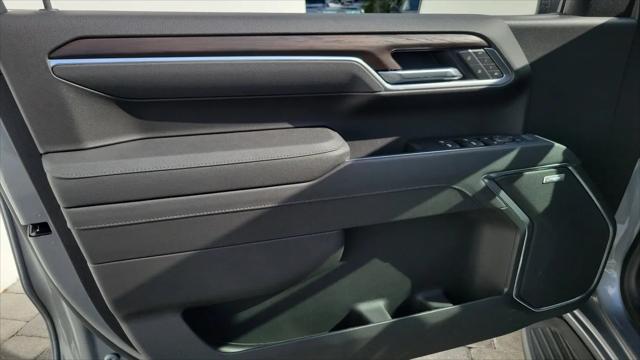 2026 GMC Sierra 1500 Crew Cab, Short Bed, SLT, RWD