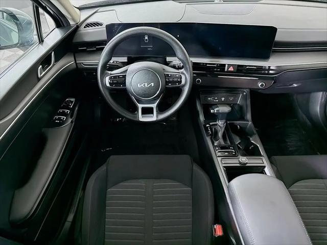 2025 Kia K5 LXS