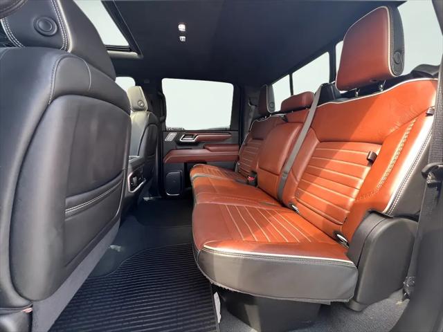 2024 GMC Sierra 3500HD 4WD Crew Cab Long Bed Denali Ultimate