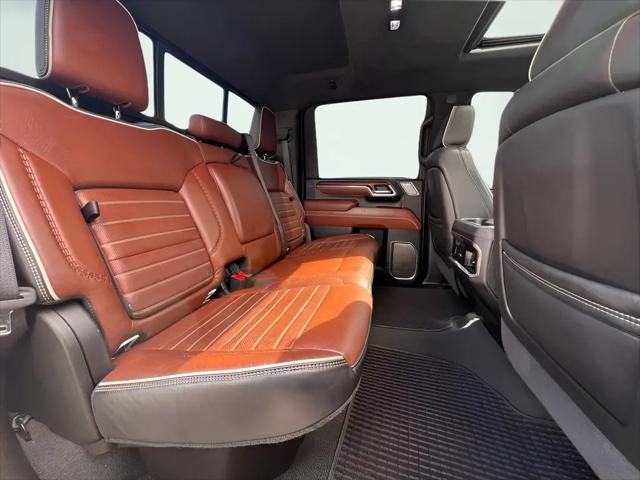 2024 GMC Sierra 3500HD 4WD Crew Cab Long Bed Denali Ultimate