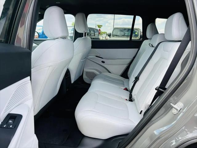 2026 Jeep Cherokee Laredo 4x4