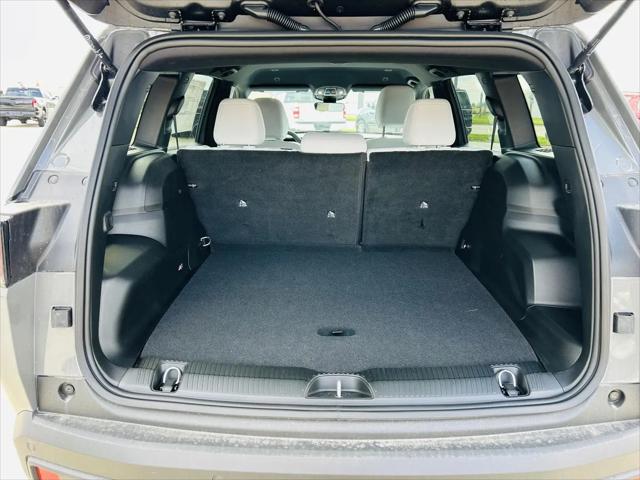 2026 Jeep Cherokee Laredo 4x4