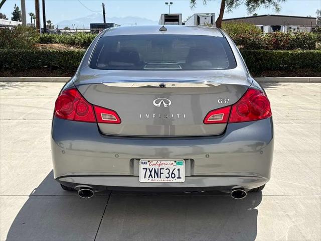 2011 INFINITI G37 Journey
