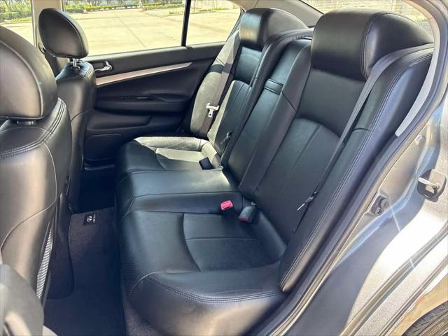 2011 INFINITI G37 Journey
